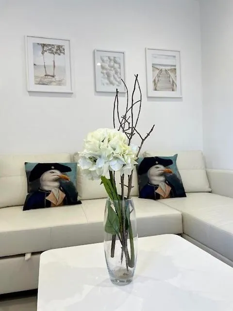 Apartamento Gatu Premium Alma Marinera, Preferente Mayores De 25 Anos Y Familias Cádiz